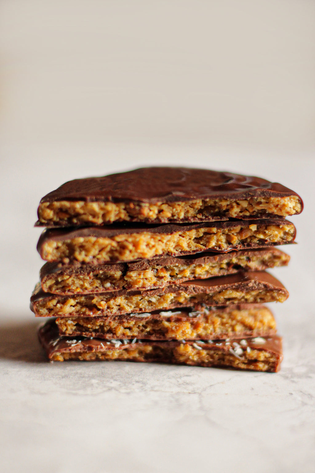 biscuit chocolat noir ou lait streusel noisette, amande, sarrasin, noix de coco