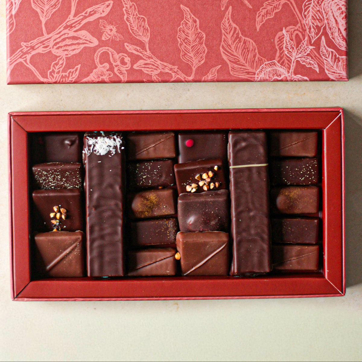 Coffret moyen chocolats et pralinés