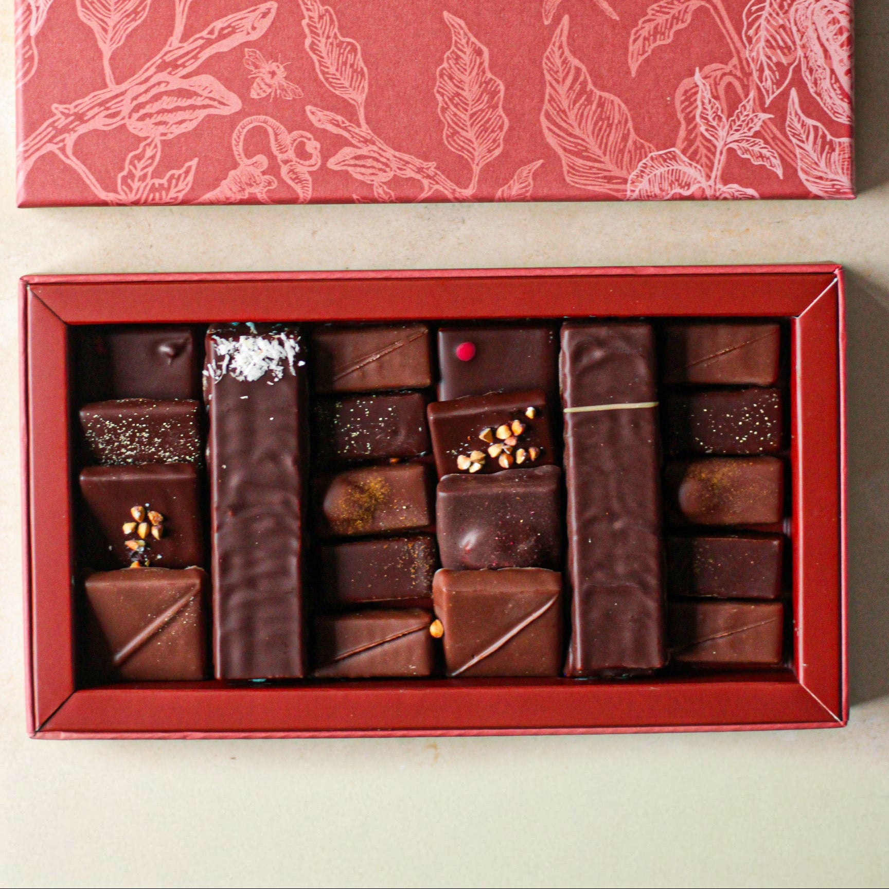 Coffret moyen chocolats et pralinés